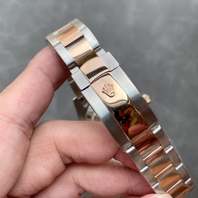 SKY-DWELLER TWO-TONE 42 ROSE GOLD BEZEL BROWN DIAL