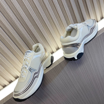 CHANEL 26S SNEAKER 35 MM IN WHITE FABRIC AND CREAM WHITE CALFSKIN LOW TOP