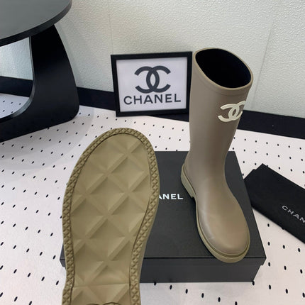 CC RAINBOOT CHANEL DARK BEIGE