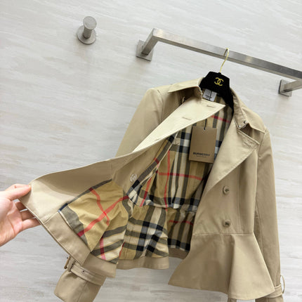 BURBERRY 26S PEPLUM TRENCH JACKET 526