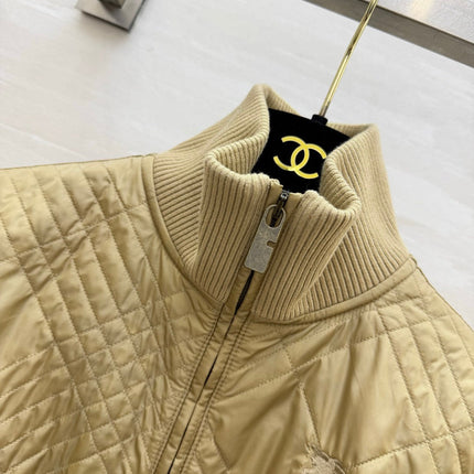 BURBERRY 26S QUILTED DRAWSTRING JACKET 523