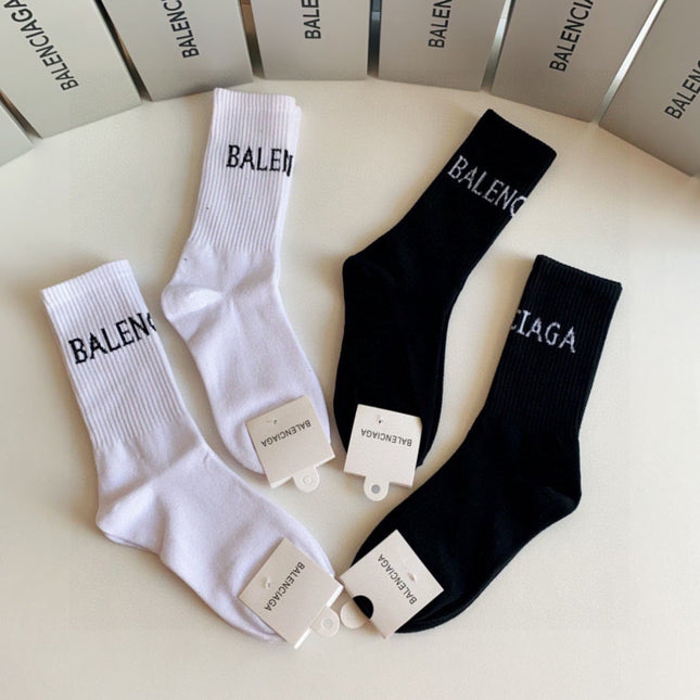 BALENCIAGA 26S CREW SOCKS 400151 (1 BOX)