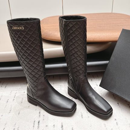 CHANEL 26S KNEE HIGH BOOTS 40MM IN BLACK CALFSKIN AND QUILTED
