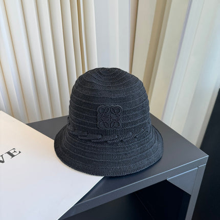 LOEWE 26S CROCHET BUCKET HAT STYLE 064