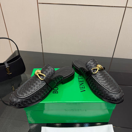 BOTTEGA VENETA 26S BACKLESS LOAFERS IN BLACK TECHNICAL WOVEN CALFSKIN