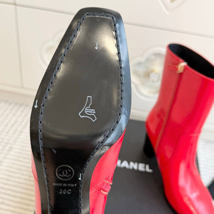 CHANEL 26S HIGH HEEL ANKLE BOOTS 70 MM IN RED CALFSKIN SQUARE TOE