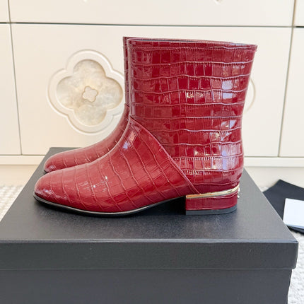 CHANEL 26S SHORT BOOTS IN RED PATENT CROCODILE EMBOSSED