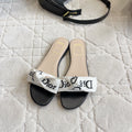 26S DWAY SLIDE IN BLACK AND WHITE COTTON EMBOSSED LOGO