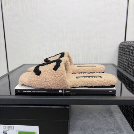 CHANEL 26S SLIDE SANDALS IN BLACK AND BEIGE SHEARLING SQUARE TOE