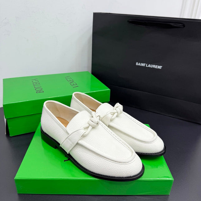 BOTTEGA VENETA 26S LOAFERS IN WHITE GRAINED CALFSKIN