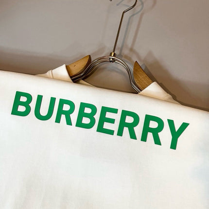 BURBERRY 26S SHORT-SLEEVE T-SHIRT 573