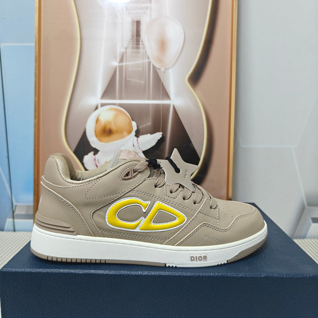 DIOR 26S LOW-TOP SNEAKER IN LIGHT BROWN CALFSKIN