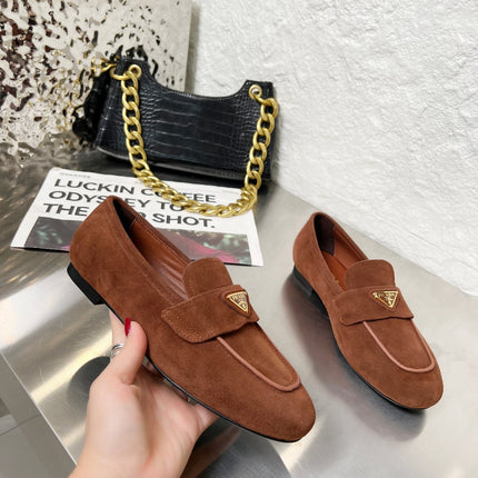 PRADA 26S CLASSIC LOAFERS IN CHOCOLATE BROWN LOGO SUEDE