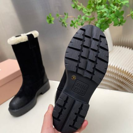 MIUMIU 26S MID CALF BOOT IN BLACK SUEDE AND SHEARLING