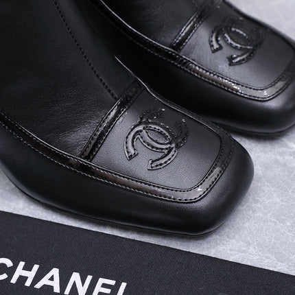 CHANEL 26S KNEE HIGH BOOTS 80 MM  IN BLACK CALFSKIN WITH PATENT LEATHER TRIM AND CC LOGO ON TOE CAP