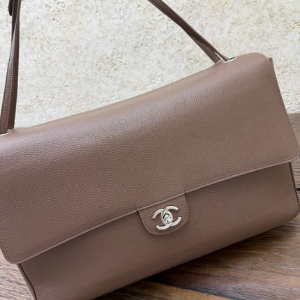 CHANEL 26S SHOULDER BAG 40 IN TAUPE LAMBSKIN GRAINED