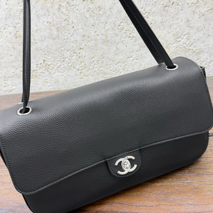 CHANEL 26S SHOULDER BAG 33 IN BLACK LAMBSKIN GRAINED