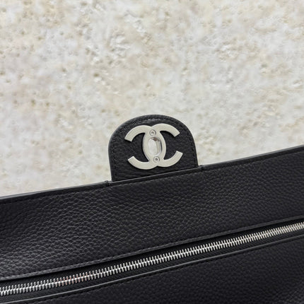 CHANEL 26S SHOULDER BAG 33 IN BLACK LAMBSKIN GRAINED