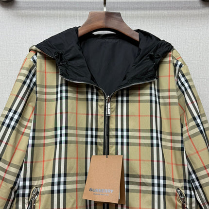 BURBERRY 26S REVERSIBLE HOODED JACKET 515