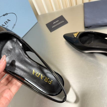 PRADA 26S SLINGBACK FLATS IN BLACK PATENT CALFSKIN WITH GOLD HARDWARE