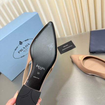 PRADA 26S SLINGBACK FLATS IN BEIGE PATENT CALFSKIN WITH GOLD HARDWARE