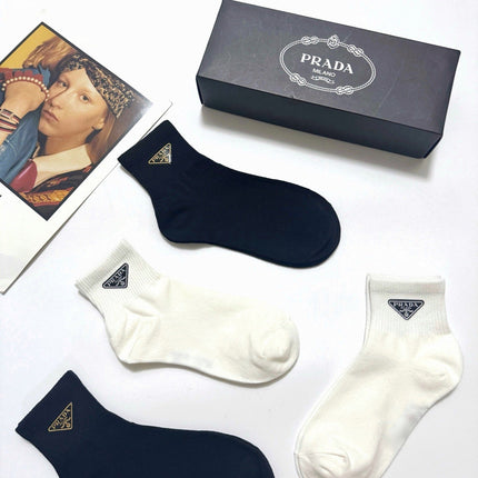 PRADA 26S ANKLE SOCKS 410292 (1 BOX)