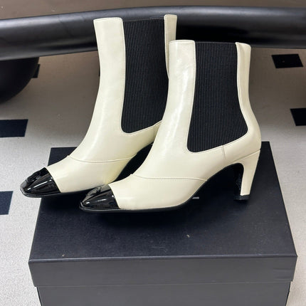 CHANEL 26S ANKLE BOOTS 60 MM IN WHITE CALFSKIN AND BLACK PATENT