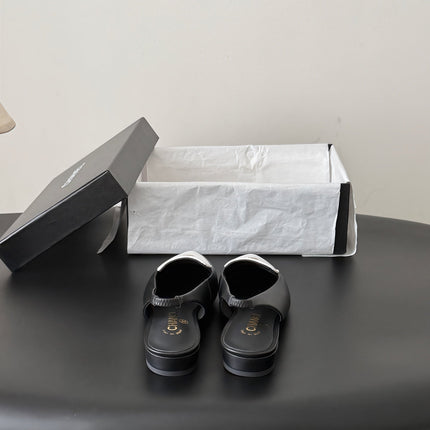 CHANEL 26S SLINGBACK FLAT IN BLACK AND WHITE CALFSKIN WITH CC LOGO