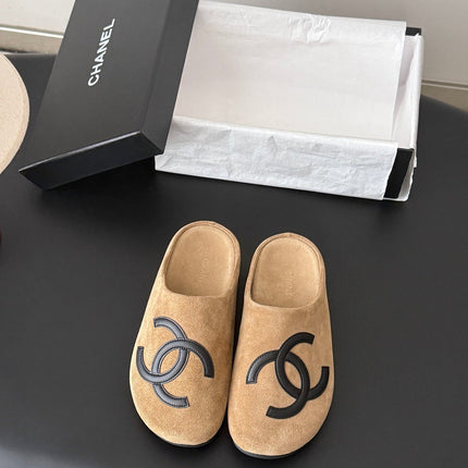 CHANEL 26S MULES IN BROWN SUEDE ROUND TOE