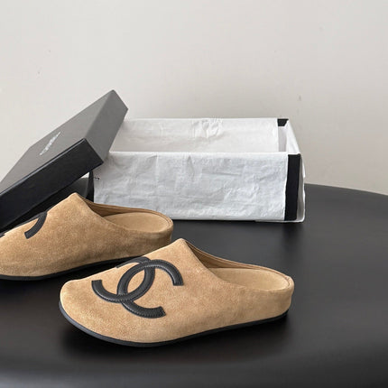 CHANEL 26S MULES IN BROWN SUEDE ROUND TOE