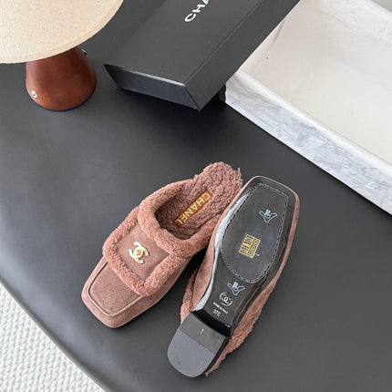 CHANEL 26S MULES IN TAUPE SHEARLING AND SUEDE