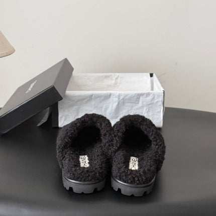 CHANEL 26S SLIDE SANDALS IN BLACK SHEARLING UPPER AND LINING WITH WHITE CC LOGO