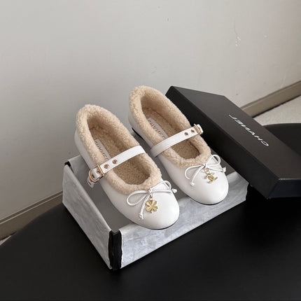 CHANEL 26S MARY JANE FLATS IN WHITE LAMBSKIN AND SHEARLING