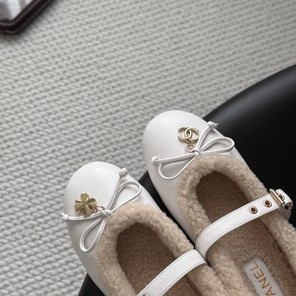 CHANEL 26S MARY JANE FLATS IN WHITE LAMBSKIN AND SHEARLING