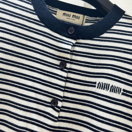 MIUMIU 26S HENLEY KNIT TOP 1537