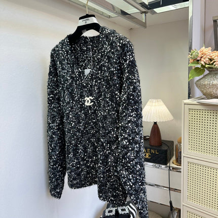CHANEL 26S V-NECK SWEATER 1787