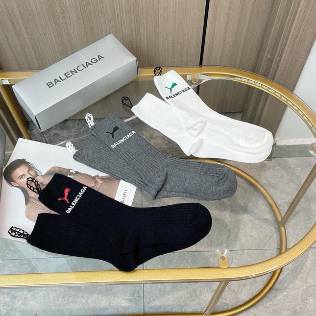 BALENCIAGA 26S CREW SOCKS 410313 (1 BOX)