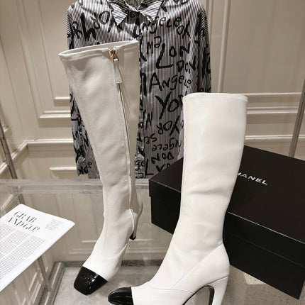 CHANEL 26S HIGH HEEL KNEE HIGH BOOTS 80 MM IN OFF WHITE CALFSKIN AND BLACK PATENT LEATHER