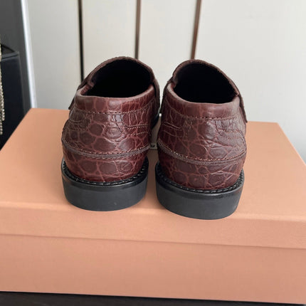 MIUMIU 26S PENNY LOAFERS IN DARK MAHOGANY BROWN CALFSKIN CROCODILE EMBOSSING