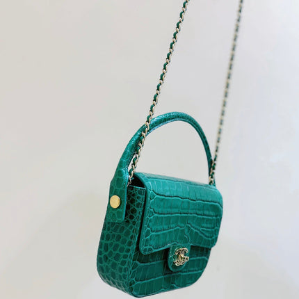 CHANEL 26S MINI BOX BAG 15 IN GREEN CALFSKIN CROCODILE EMBOSSED