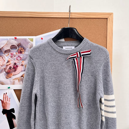 THOM 26S ROUND-NECK KNIT SWEATER 295